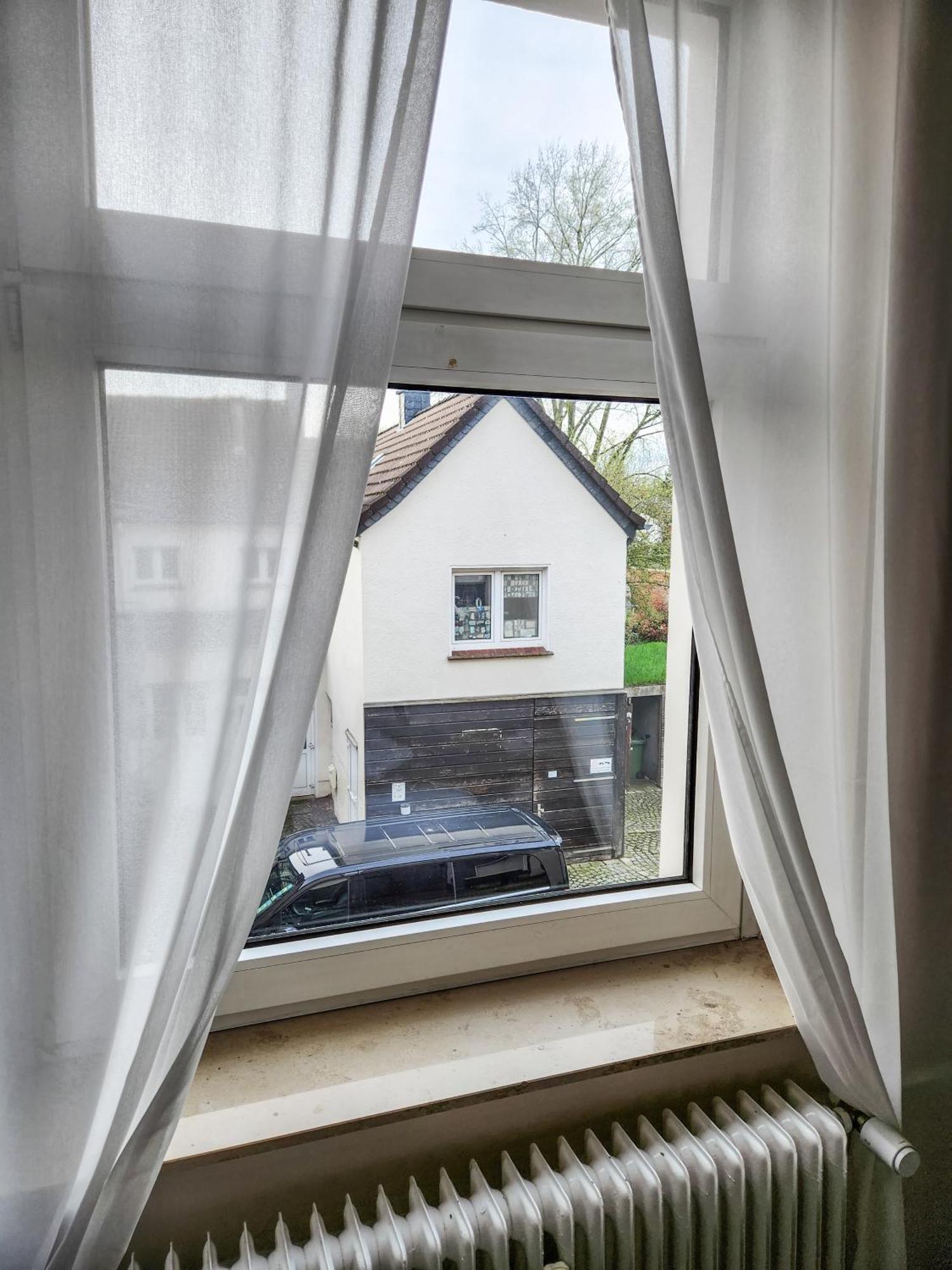 Geli Homes L1 - 2X Zimmer, 2X Kingsize Bett, 1 Bis 4 Personen, Parkplatz, Tv, Wifi, Top Kueche, Kaffee, Tee Luenen Luaran gambar